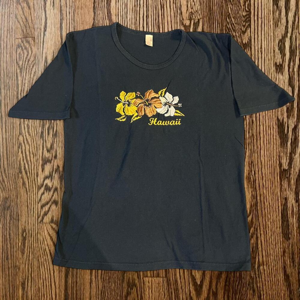 Black and yellow vintage hawaii